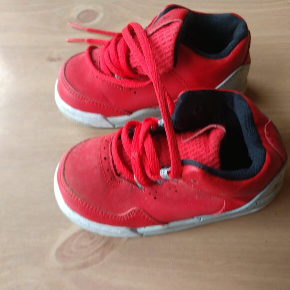 Jordan Flight Origin 2 University Red Black Size 6C Toddler Shoes - Picture 2 of 5